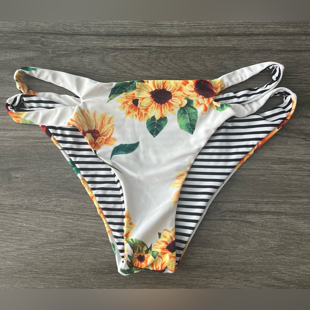 High-waisted Sunflower Bathing Suit Bottoms